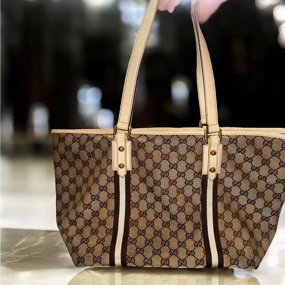 Gucci Beige and Brown Signature Tote - Picture 1 of 15